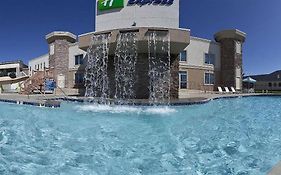Holiday Inn Express Wisconsin Dells Wi
